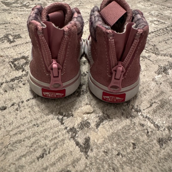 Toddler Vans - Picture 2 of 3